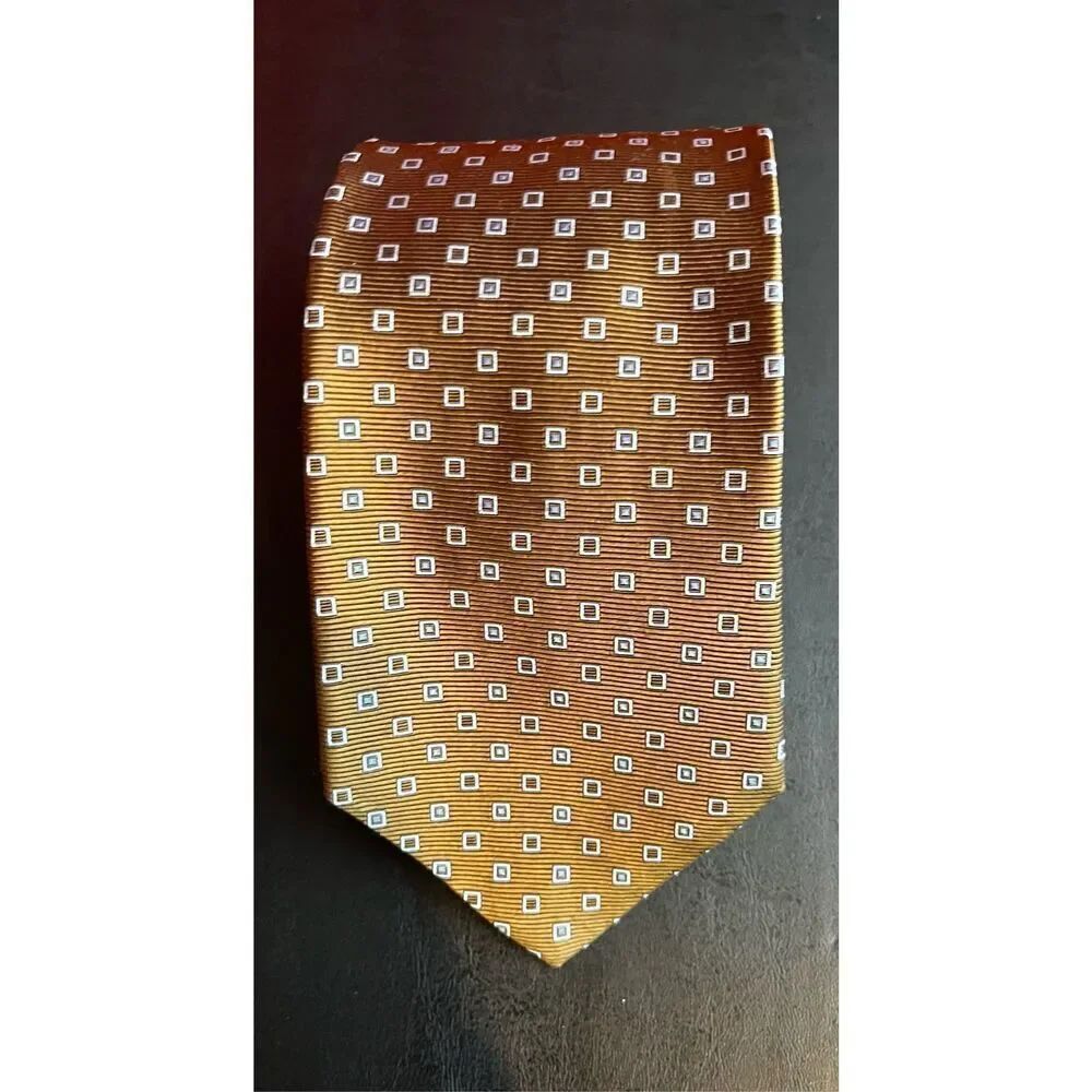Brooks Brothers tie